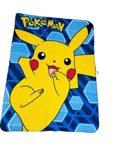 Manta polar Pokemon Pikachu 45 x 60 pulgadas - Imagen 1 de 7