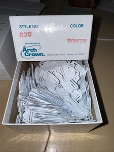 Arch Crown Style 830 White Singles Retail Tags - Picture 1 of 2