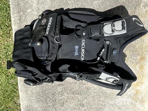 Oceanic Excursion BCD - Size: M - Picture 1 of 3