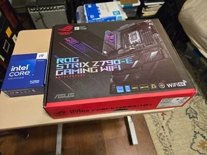 ASUS ROG Strix Z790-E Gaming WiFi LGA 1700 motherboard and i9-14900K Combo - Photo 1/7