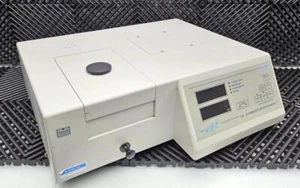 Spektrofotometr Unico UV2100 110V, bezpiecznik: 250V / 3,15A - Zdjęcie 1 z 11