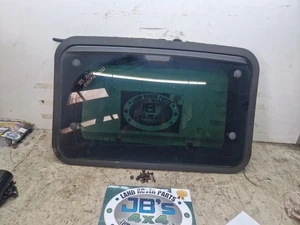 LAND ROVER DISCOVERY 2 TD5 REAR ELECTRIC SUN ROOF - Picture 1 of 10
