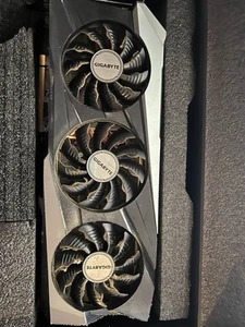 GIGABYTE GeForce RTX 3070 Ti GAMING OC 8GB GDDR6X Graphics Card - Bild 1 von 4