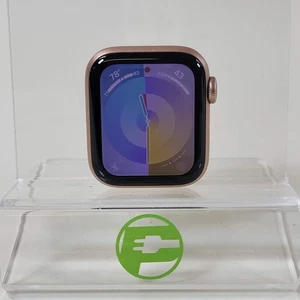 Unlocked Apple Watch SE 1st Gen 40MM Rose Gold Aluminum MKQN3LL/A FACE ONLY - Photo 1 sur 10