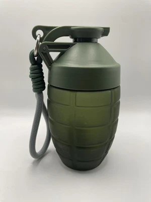 Botella batidora con tapa y bola agitadora sobre la marcha granada militar Foto 1 de 4