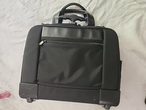 Victorinox Loptop Bussiness Bag Roller Lots Of Pockets Heavy Black - Picture 1 of 21