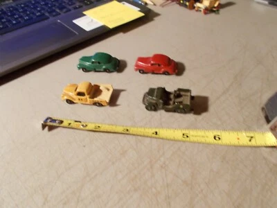 VINTAGE LOT OF 4 CAST CARS JEEP PICKUP TRUCK AND 2 CARS HUBLEY? - Изображение 1 из 4