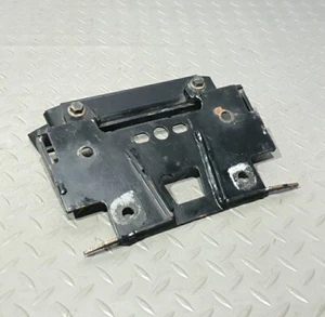 ♻️ Placa de soporte de montaje de bloqueo de arranque de asiento trasero Triumph Sprint ST 955i 1999-2004 - Imagen 1 de 8