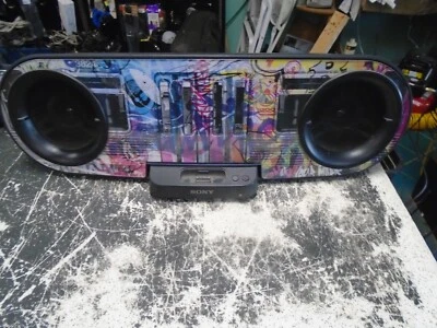 Sony- Home Audio Docking System Ipod & Auxilary Hook-ups AUX MODEL - RDH-SK8iP - Image 1 of 4