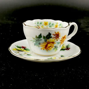 Vintage Golden Crown E & R Germany Mini Dollhouse Tea Cup & Saucer November - Picture 1 of 11