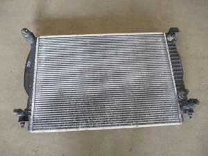 Radiatore acqua radiatore Audi A4 B6 B7 8E A6 4B 3.0 3.2 V6 ASN AUK 8E0121251M - Foto 1 di 7
