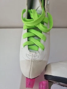 figure skates size 4 - Picture 1 of 3