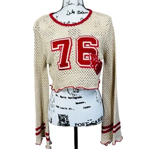Forever 21 Patch Crochet Cropped Sweater tan /red long sleeve size M 76 cherry - Picture 1 of 15