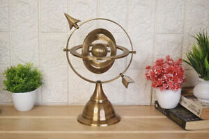 Flèche nautique en laiton ARMILLAIRE Sphère centrale Astrolabe Globe Décor...