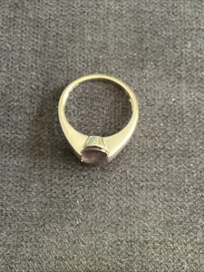 9ct 375 White Gold Amethyst Ring, Size R 3.15 Grams - Picture 1 of 4