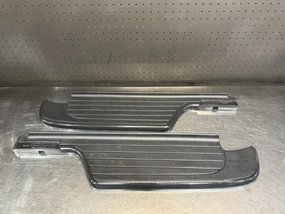 OEM Toyota Tacoma 1995-2004 Pickup Par Amortecedor Traseiro Top Step Pad CONJUNTO Esquerda e Direita - Imagem 1 de 4