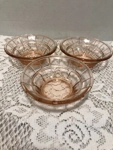 Pink Depression 4 1/2” Doric Berry Bowls- Jeannette Glass Company -3 - Picture 1 of 8