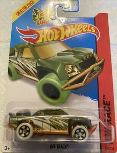 OFF TRACK Hot Wheels Treasure Hunt HW Race Great for Track G18 - Picture 1 of 7