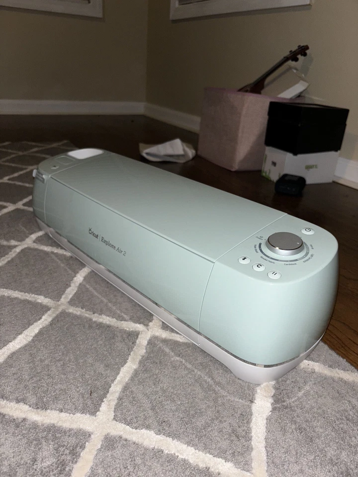 paquete Circut Explorer Air 2 Foto 1 de 4