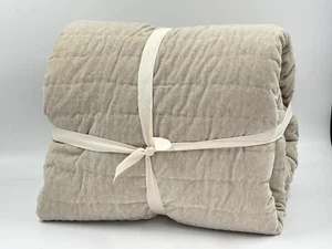 New West Elm Cotton Velvet Pick Stitch Quilt Full/ Queen, Oatmeal / Natural - Picture 1 of 4