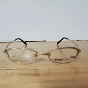 NIKON TITANIUM DT4906 0688 140 Clásico Luz LLANTA COMPLETA GAFAS MARCO Japón - Imagen 1 de 6