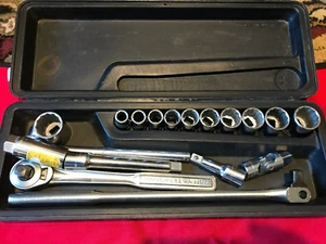 VINTAGE CRAFTSMAN 1/2 DRIVE 12 POINT SOCKET SET V SERIES SAE PERMANEX CASE USA. - Picture 1 of 9