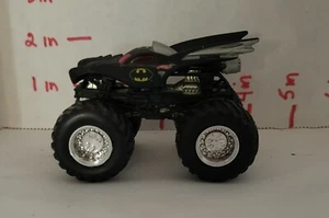Hot Wheels DC Comics Monster Jam Truck Batmobile Batman Silver Bat 1:64 - Picture 1 of 4