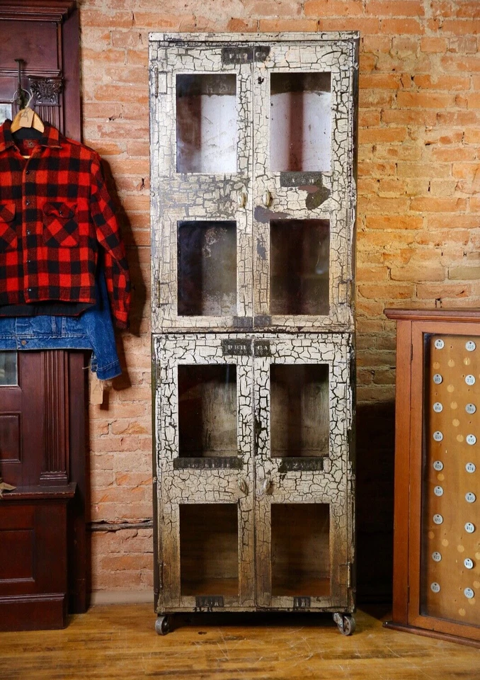 Armário médico antigo metal boticário vitrine de vidro vintage industrial - Imagem 1 de 4