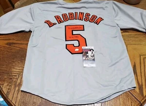 NICE Autographed Orioles Brooks Robinson Custom Jersey JSA 1983 Hall of Fame HOF - Picture 1 of 5