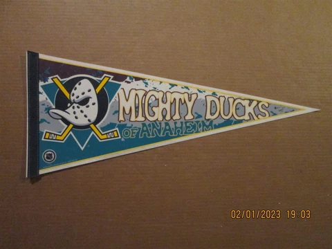 NHL Mighty Ducks Of Anaheim Vintage Circa 1990's Team Logo Hockey Pennant #2 Cover