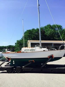 1976 Tartan 27' Sailboat w/ BIll of Sale & No Trailer - Picture 1 of 19