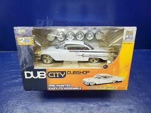 Ruedas Jada Dub City Dubshop blancas 1960 Chevy Impala 1/24 Spintek ST - Imagen 1 de 3