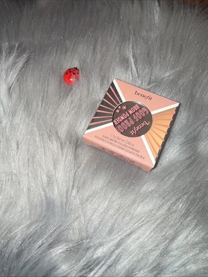 Polvo de relleno de cejas Benefit Goof Proof 5 cálido negro-marrón Foto 1 de 4