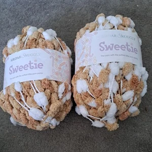 sidar snuggly Pom Pom yarn– brown & white 2 x 200g, Soft, Fluffy Texture - Picture 1 of 4