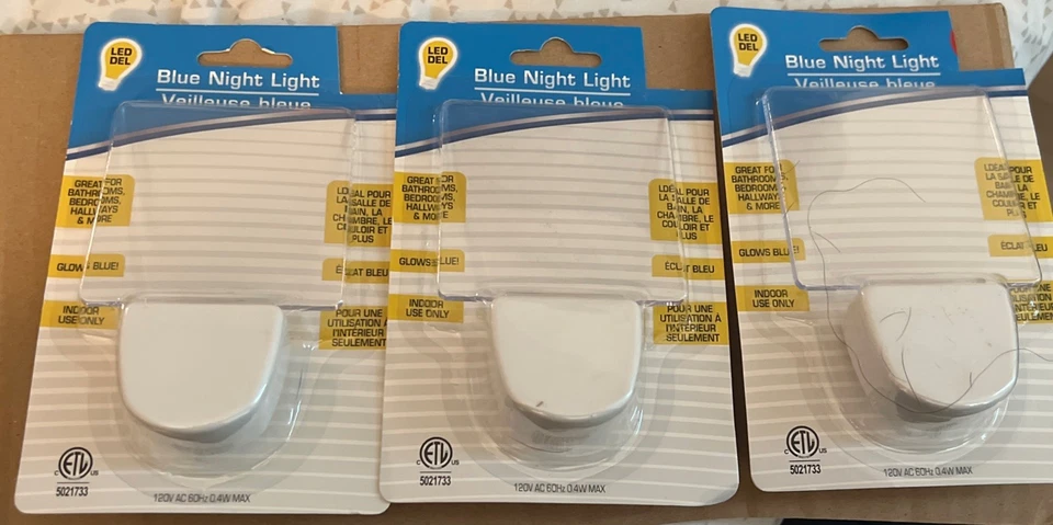 3 Pack Pk Blue Night Lights *PLUG IN* BRAND NEW - Image 1 of 1