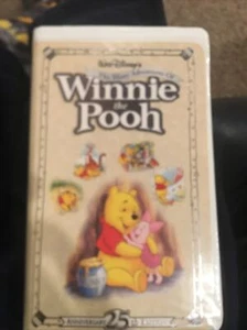 The Many Adventures of Winnie the Pooh (VHS, 2002) - Picture 1 of 4