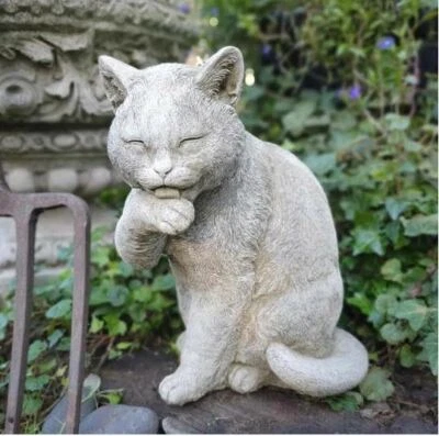 BURGESS HOME & GARDEN Statua Gatto Preening | Pietra Ricostituita Animale Calcestruzzo Ornamento Giardino