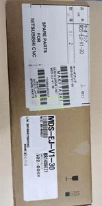 NEU 1 Stück Mitsubishi MDS-EJ-V1-30 Servotreiber MDSEJV130 - Bild 1 von 1