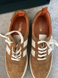 ladies trainers brown