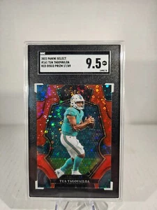 Fútbol americano Panini Select NFL 2022 Tua Tagovailoa Premier Level Red Disco Prizm/49 - Imagen 1 de 3