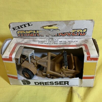 ERTL Mighty Movers SCRAPER 412B, , 1/64. DIE CAST INTERNATIONAL  - Image 1 of 4