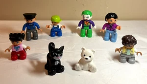 Lego Duplo Minifiguren-Menge 6 plus Katze & Bär - Bild 1 von 2