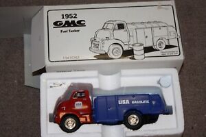 Vintage USA Gasoline Fuel Tanker Diecast 1/34 Scale By First Gear New In Box
