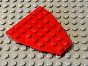 LEGO Red Wedge 7 x 6 with Stud Notches ref 50303 / Set 4507 Prehistoric Creature - Picture 1 of 1