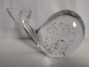 1980s Controlled Bubbles Whale Clear Art Glass Ornament Paperweight 12cmLx8cmH - Picture 1 of 6