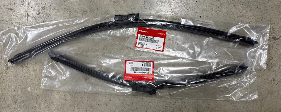 Genuine OEM Honda Accord Front Windshield Wiper Blades 2023 - 2025 Accord Blade - Image 1 of 1