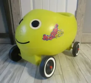 Vintage Little Tikes Tykes Snuggle Snuggl' Egg Yellow Ride On ~ Hard to Find! - Bild 1 von 9