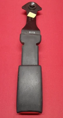 2002 - 2004 年斯巴鲁 Legacy / Outback 03-06 Baja PASSENGER 前座皮带扣 — 第 1/4 张图片