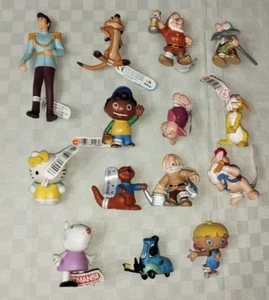 13 PERSONAGGI BULLY BULLYLAND + 1 COMANSI WALT DISNEY HELLO KITTY PEPPA PIG ETC. - Foto 1 di 19