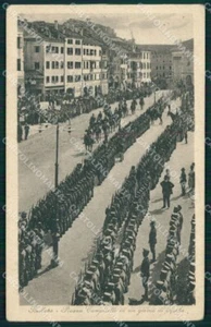 Belluno City Military Parade Military FOLD Postcard QT1119 - Picture 1 of 2